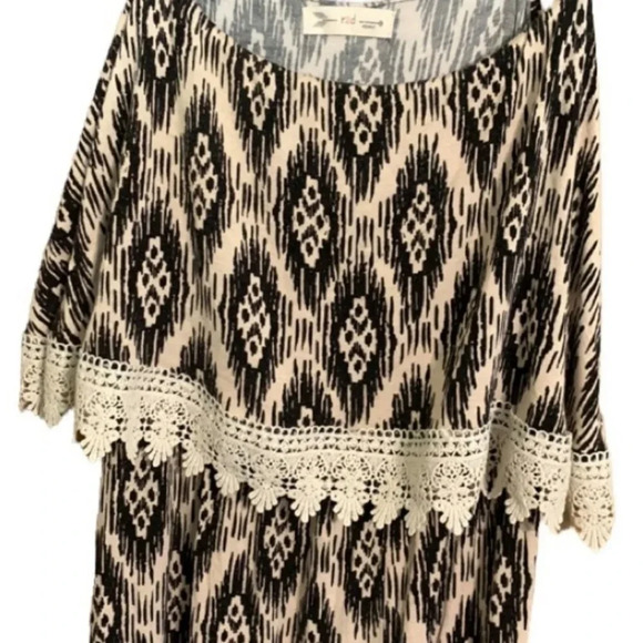 R2D appearl Dress - Picture 3 of 4